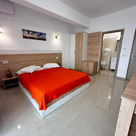 Apartahotel Christale *
