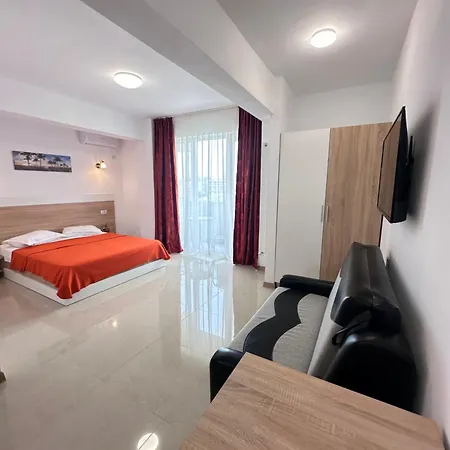 Christale Apartahotel
