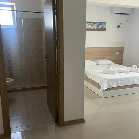 Aparthotel Christale 4*
